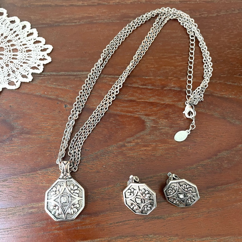 Vintage Bijoux Terner Jewelry Set Necklace and Clip-On Earrings